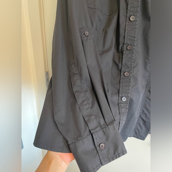 Ellen Tracy cotton long sleeve black button down. Size 14/16. - Picture 3 of 4